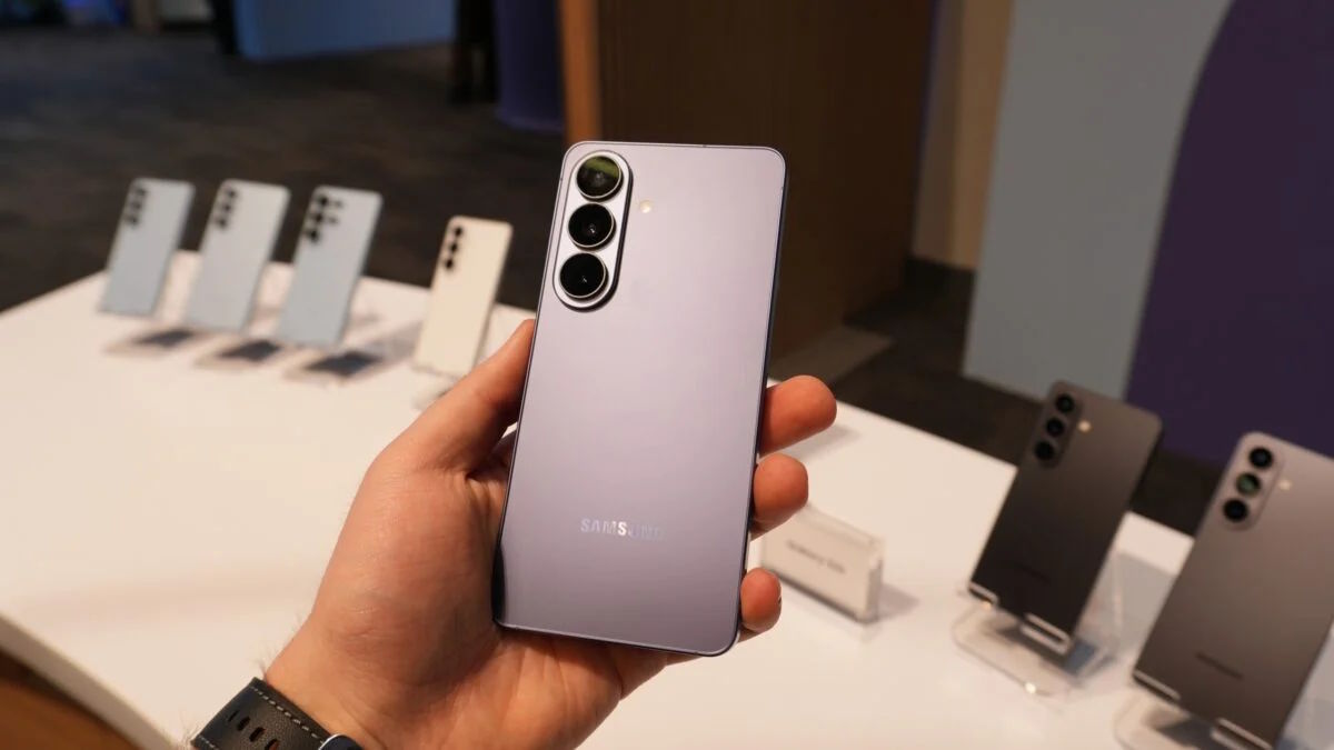 galaxy-s27,-asteptat-cu-exynos-2700-si-aceiasi-senzori-foto-introdusi-de-seria-galaxy-s22