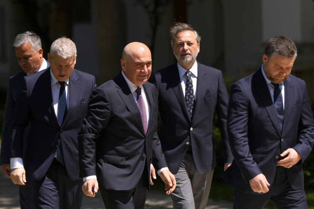 liberalii-se-reunesc-vineri-in-consiliul-national-pentru-a-convoca-congresul-extraordinar-al-partidului