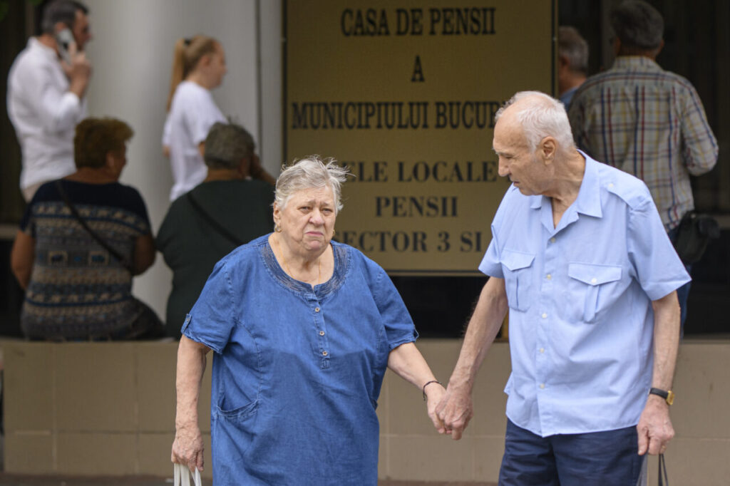 cand-intra-pensiile-in-iulie-2026.-anunt-pentru-pensionarii-care-primesc-banii-pe-card