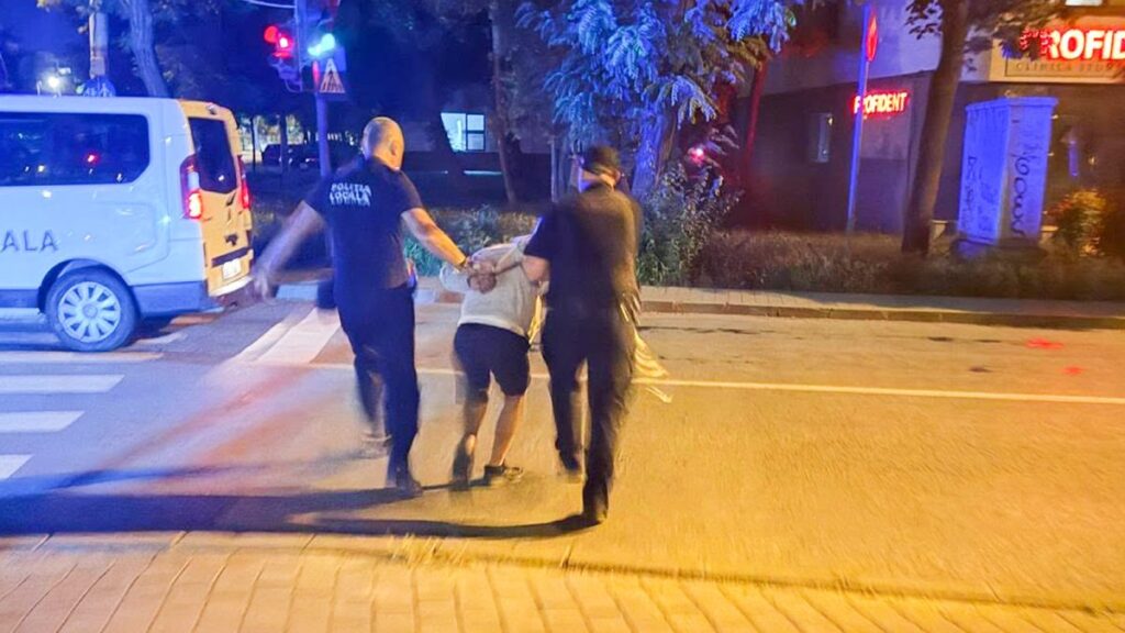 un-barbat-din-iasi-a-furat-un-motoscuter-direct-de-pe-strada,-in-fata-proprietarului!-suspectul-a-fost-prins-de-politisti-in-aceeasi-seara