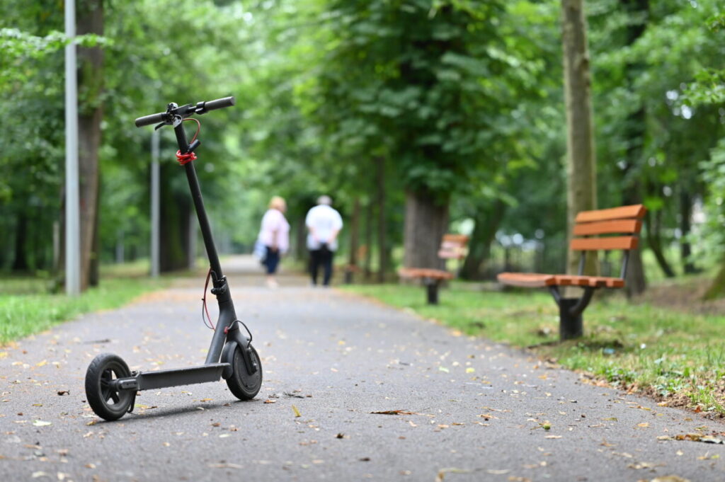a-venit-din-nou-randul-conducatorilor-de-trotinete-sau-de-biciclete-sa-intre-in-vizorul-politistilor-din-iasi