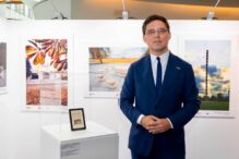 victor-negrescu-a-expus-operele-lui-brancusi-la-parlamentul-european.-participantii-au-calatorit-virtual-pana-la-targu-jiu