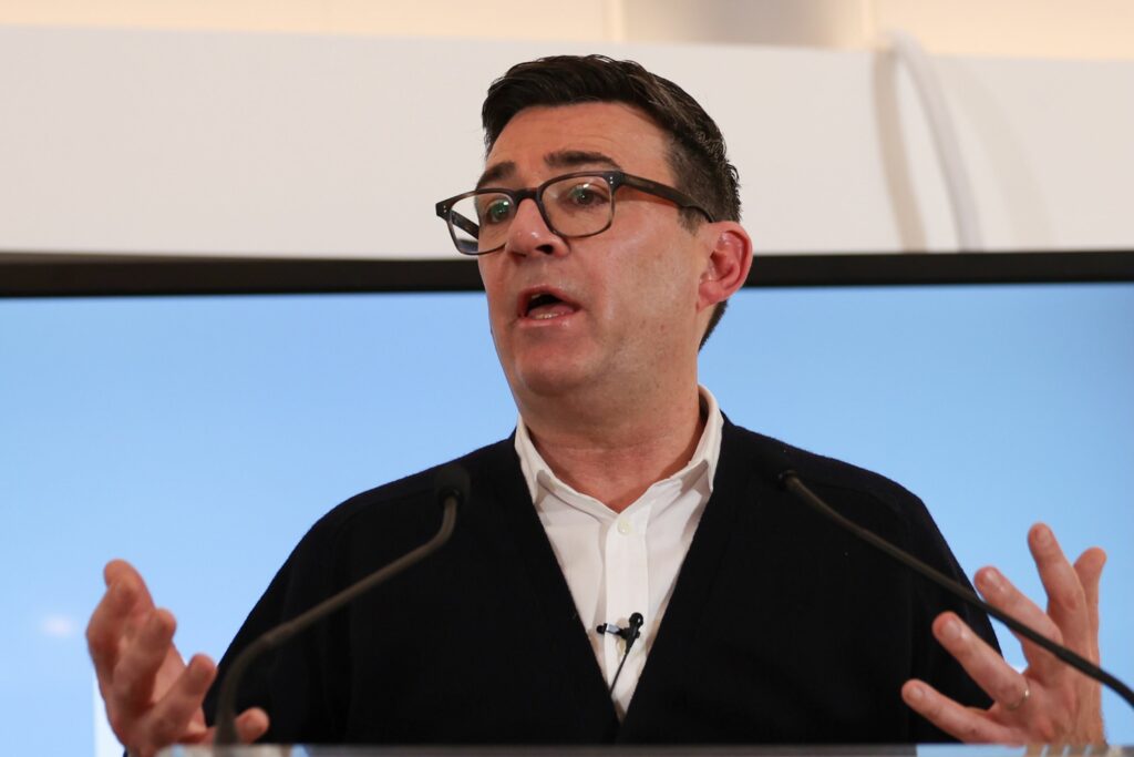 sondaj:-andy-burnham-ar-trebui-sa-convoace-alegeri-pentru-a-obtine-propriul-mandat-de-premier-al-marii-britanii