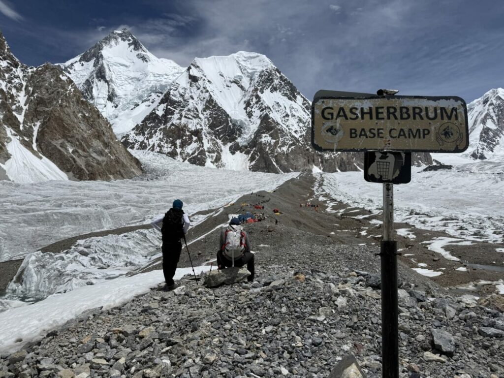incepe-atacul-la-varf!-alpinistul-horia-colibasanu-a-ajuns-in-tabara-de-la-baza-masivului-gasherbrum-ii