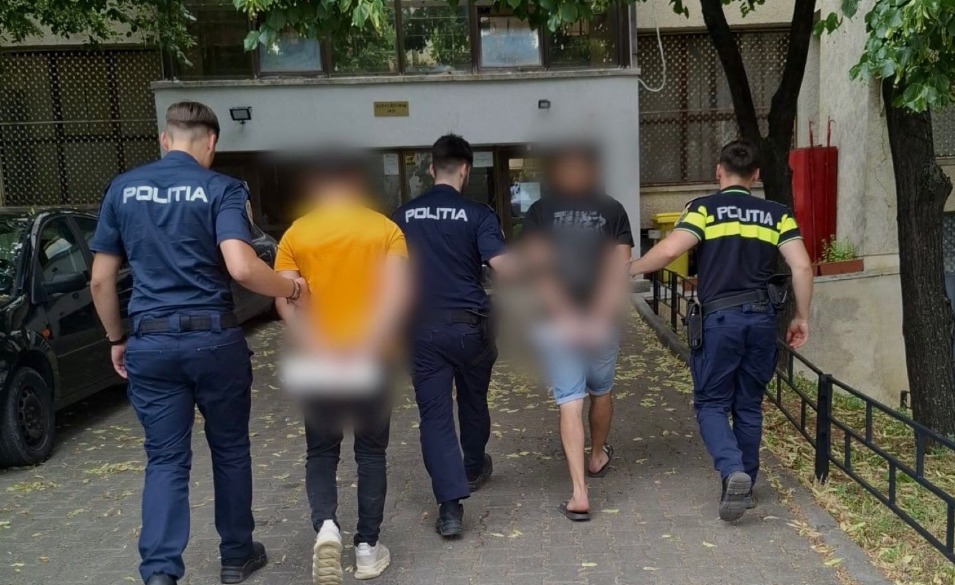 doi-tineri,-arestati-preventiv-dupa-o-bataie-pe-terasa-unui-bar-din-iasi