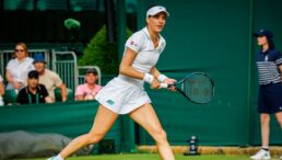 secretele-de-pe-manecile-soranei-cirstea-sau-cum-se-transforma-albul-de-la-wimbledon-intr-o-tiparnita-de-dolari