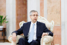 video-exclusiv-|-ambasadorul-argentinei-in-romania,-alejandro-poffo:-micii-si-sarmalele-m-au-cucerit