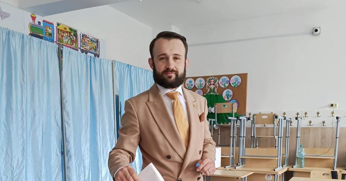 consilierul-local-aur,-alexandru-resmirita,-a-ridicat-mai-multe-probleme-privind-traficul,-parcarile-si-proiectele-de-infrastructura-in-sedinta-consiliului-local-iasi