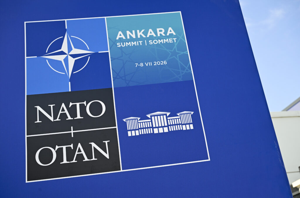 summitul-nato-de-la-ankara-incepe-sub-amenintarea-unei-noi-rupturi-cu-sua.-trump-pune-din-nou-presiune-pe-aliati