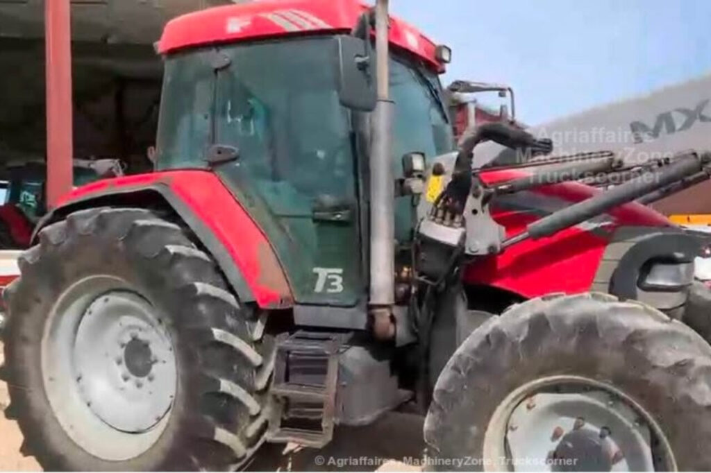 galerie-foto:-cat-mai-costa-un-tractor-second-hand-acum,-in-iulie-2026.-cate-ore-a-fost-folosit-utilajul-fabricat-in-2012