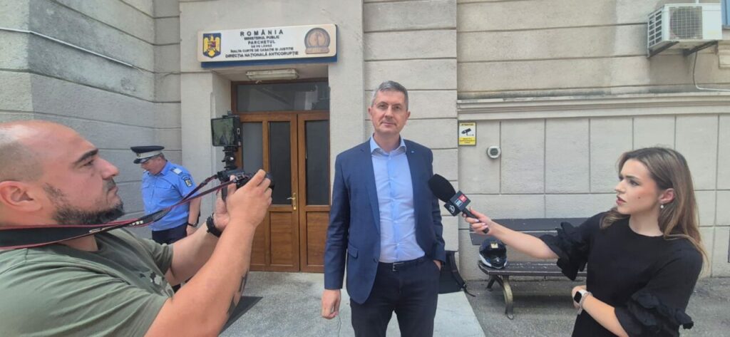 dan-barna,-fostul-presedinte-usr,-a-fost-audiat-la-dna.-barna-ar-fi-fost-chemat-de-procurori-in-dosarul-vaccinurilor