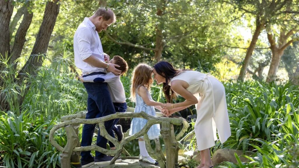 meghan-markle-ii-aduce-pe-archie-si-lilibet-in-marea-britanie-pentru-reuniunea-cu-regele-charles