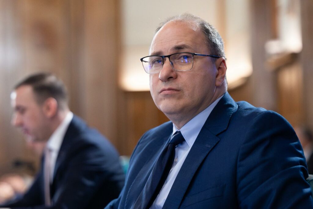 cine-are-interes-sa-ramana-guvernul-in-interimat?-raspunsul-ironic-al-unui-ministru