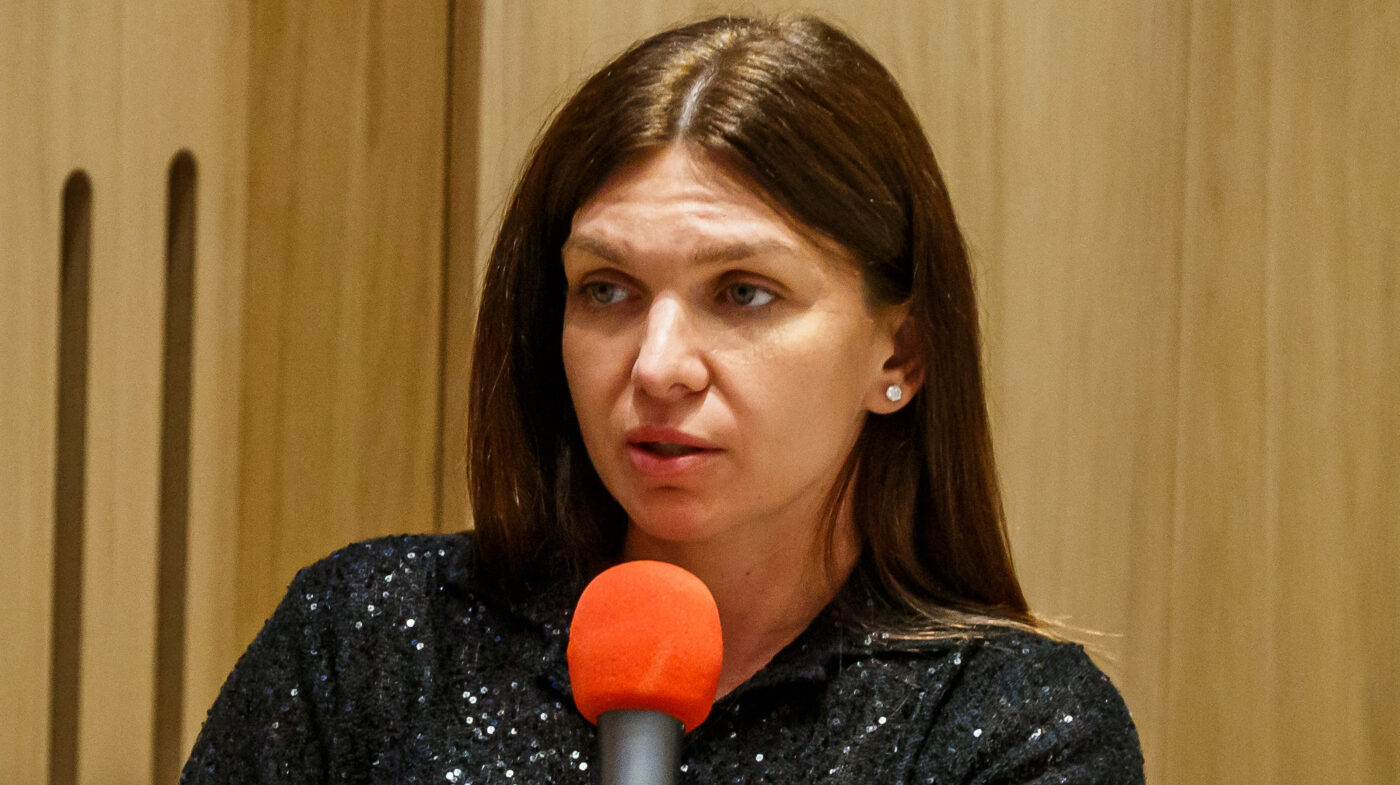 simona-halep,-prima-reactie-dupa-ce-s-a-afisat-la-wimbledon-cu-afaceristul-dorin-mateiu