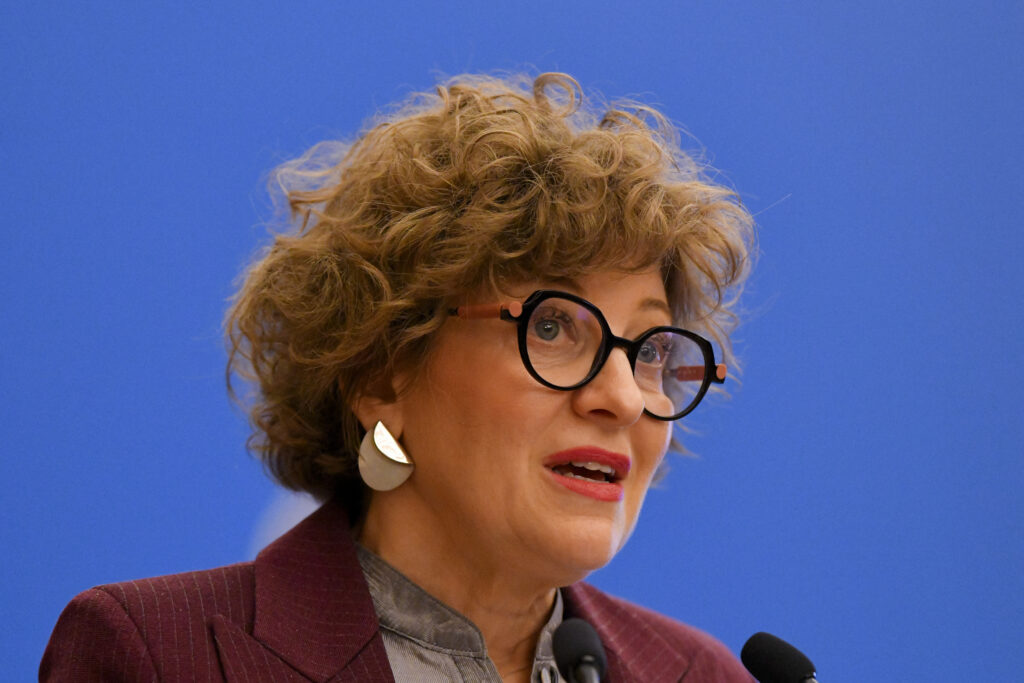 oana-gheorghiu:-cred-ca-nicusor-dan-a-gresit-cand-l-a-nominalizat-pe-vestea-drept-premier-fara-o-discutie-cu-pnl