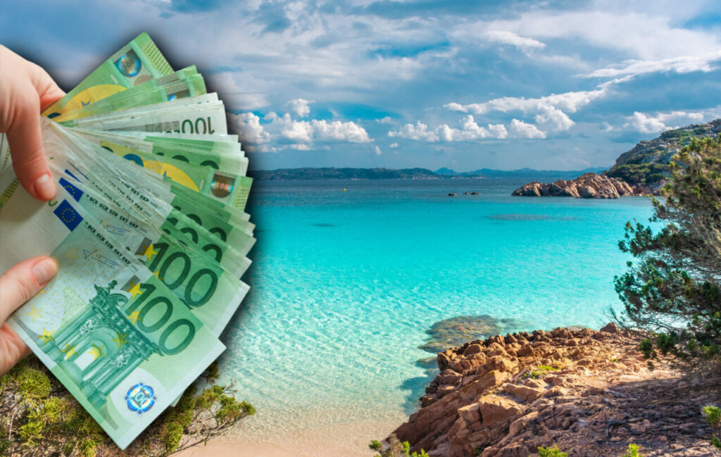 o-destinatie-turistica-populara-din-italia-inaspreste-regulile-pentru-turisti.-amenzi-usturatoare-pentru-cei-care-umbla-in-costum-de-baie-pe-strada