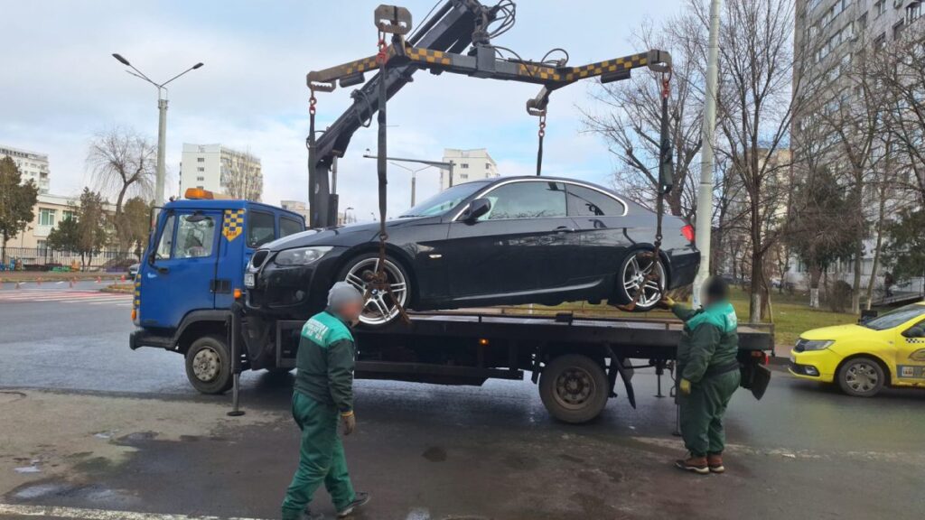 politistii-locali-primesc-inca-o-autospeciala-pentru-ridicarea-masinilor-din-oras!-zilnic-sunt-preluate-zeci-de-autoturisme-de-pe-strazi