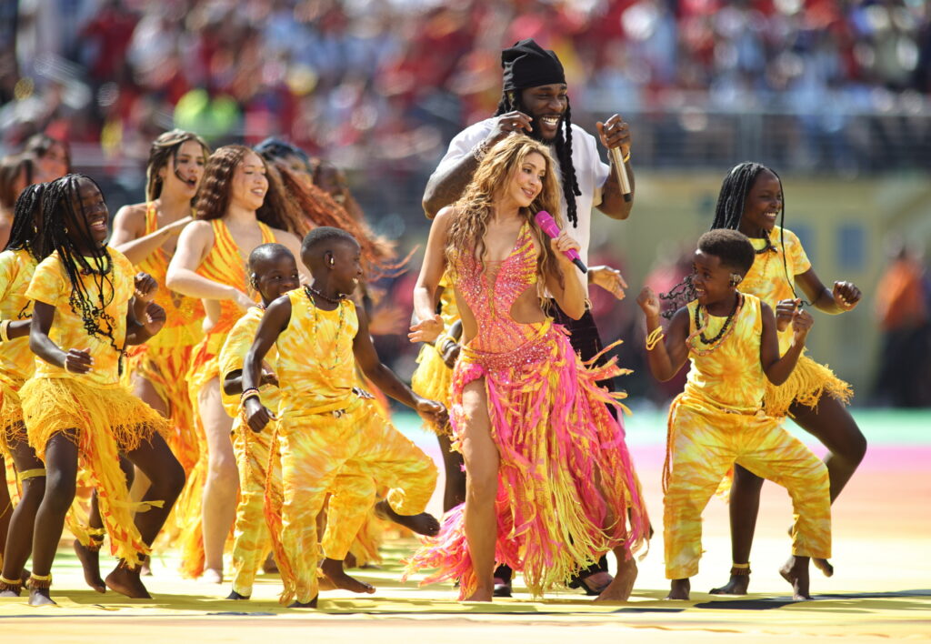 madonna,-shakira,-bts-si-justin-bieber-au-transformat-finala-cupei-mondiale-intr-un-spectacol-fara-precedent