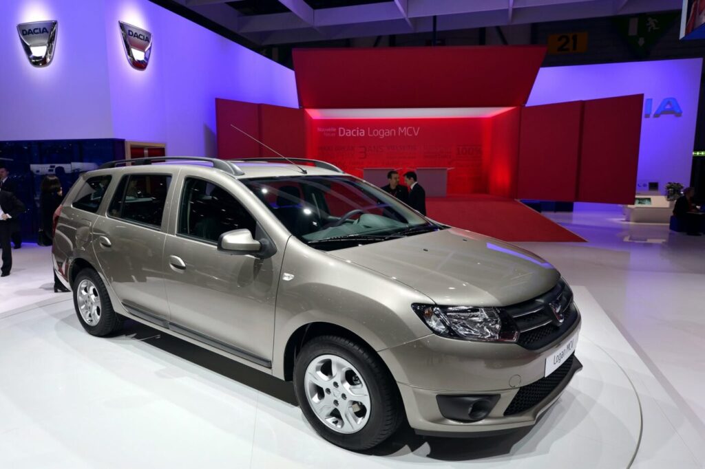 de-ce-nu-si-schimba-un-pensionar-masina-dacia-logan-break-cu-315.000-kilometri-la-bord