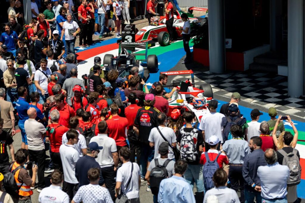 un-roman-ar-putea-face-senzatie-la-mugello-in-formula-4!-obiectivul-este-sa-continuam-seria-podiumurilor
