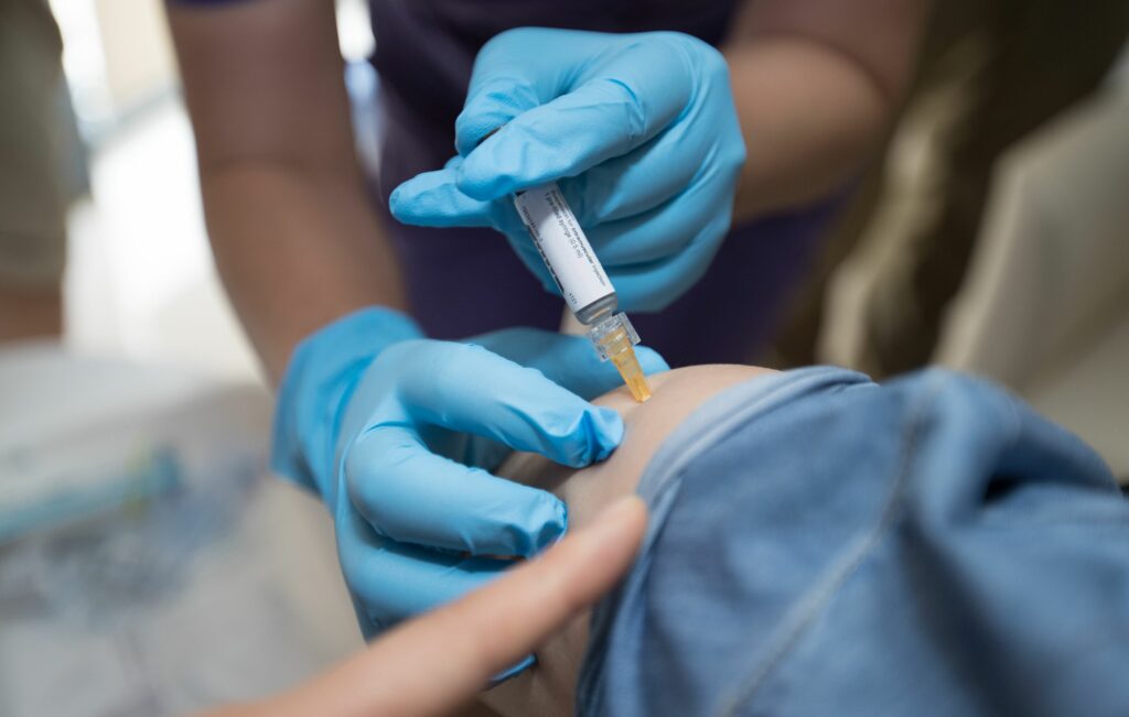 cazurile-de-rujeola-din-sua-au-atins-un-nivel-record-in-ultimii-35-de-ani.-reticenta-fata-de-vaccinare,-in-crestere