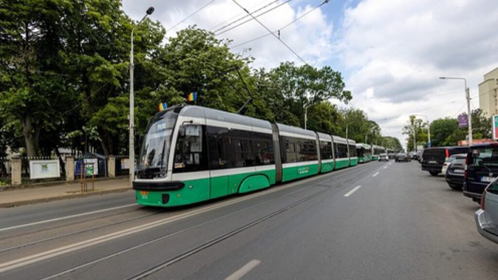 lucrarile-de-la-linia-de-tramvai-de-pe-copou-au-fost-amanate-pentru-cateva-saptamani!-primaria-asteapta-finalizarea-santierului-din-targu-cucu-si-achizitionarea-autobuzelor