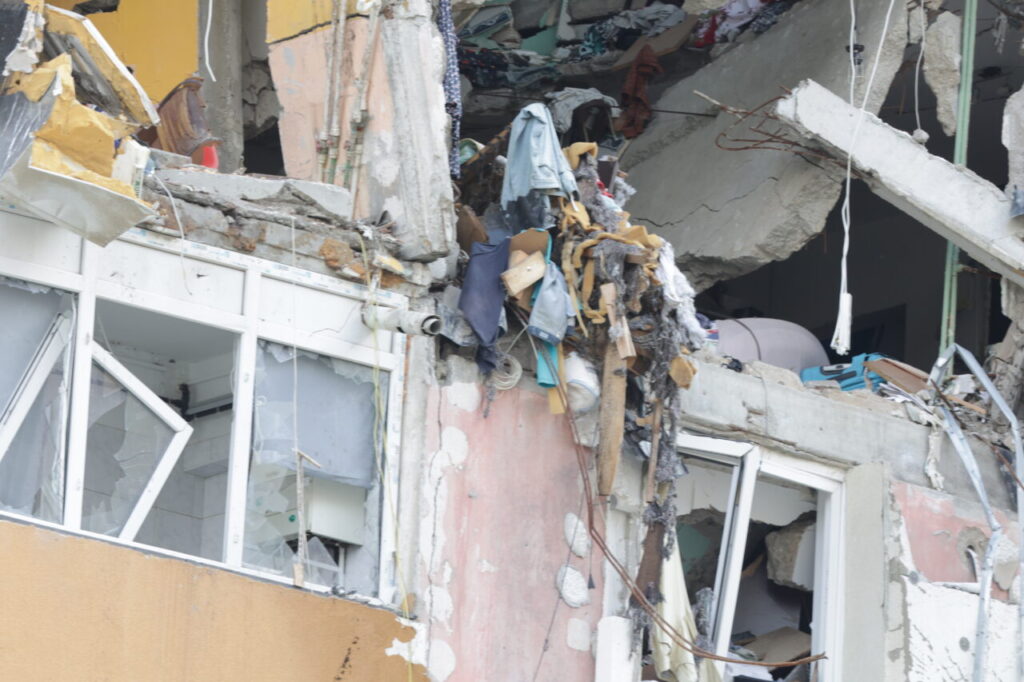 ciucu:-blocul-explodat-in-rahova-va-fi-demolat.-cat-va-dura