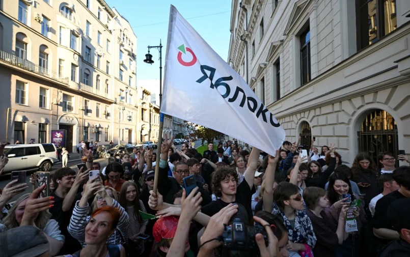 rusia-elimina-ultima-optiune-anti-razboi-de-pe-buletinul-de-vot.-partidul-yabloko,-exclus-de-la-alegeri