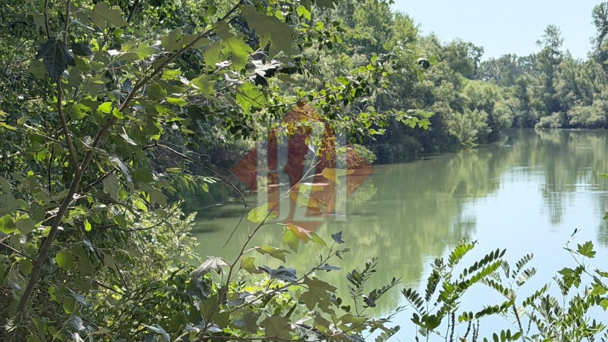 misiune-de-cautare-salvare-pe-raul-prut,-in-comuna-victoria.-pompierii-cauta-o-persoana-posibil-inecata-–-update