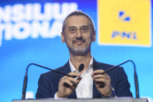 primarul-slatinei,-mario-de-mezzo,-a-devenit-inculpat-in-dosarul-cimitirul-strehareti.-seful-politiei-locale-si-trei-agenti,-pusi-si-ei-sub-acuzare