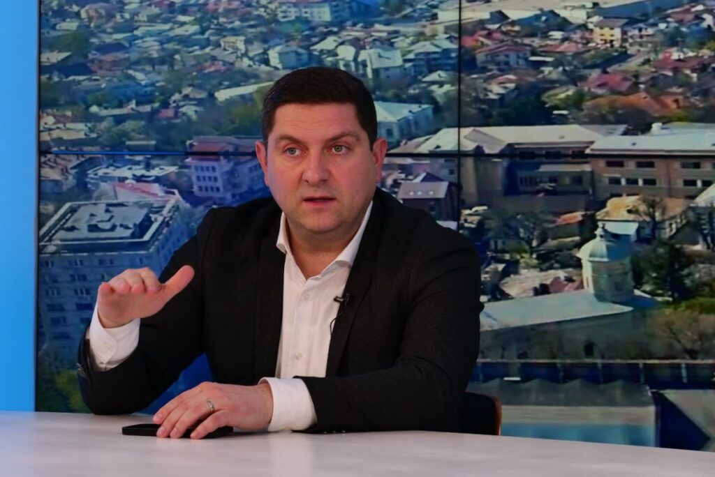 deputatul-bogdan-cojocaru,-atac-dur-la-costel-alexe:-institutul-inimii-trebuia-sa-fie-marea-realizare-a-administratiei-alexe.-dupa-sase-ani,-avem-explicatii-si-vinovati
