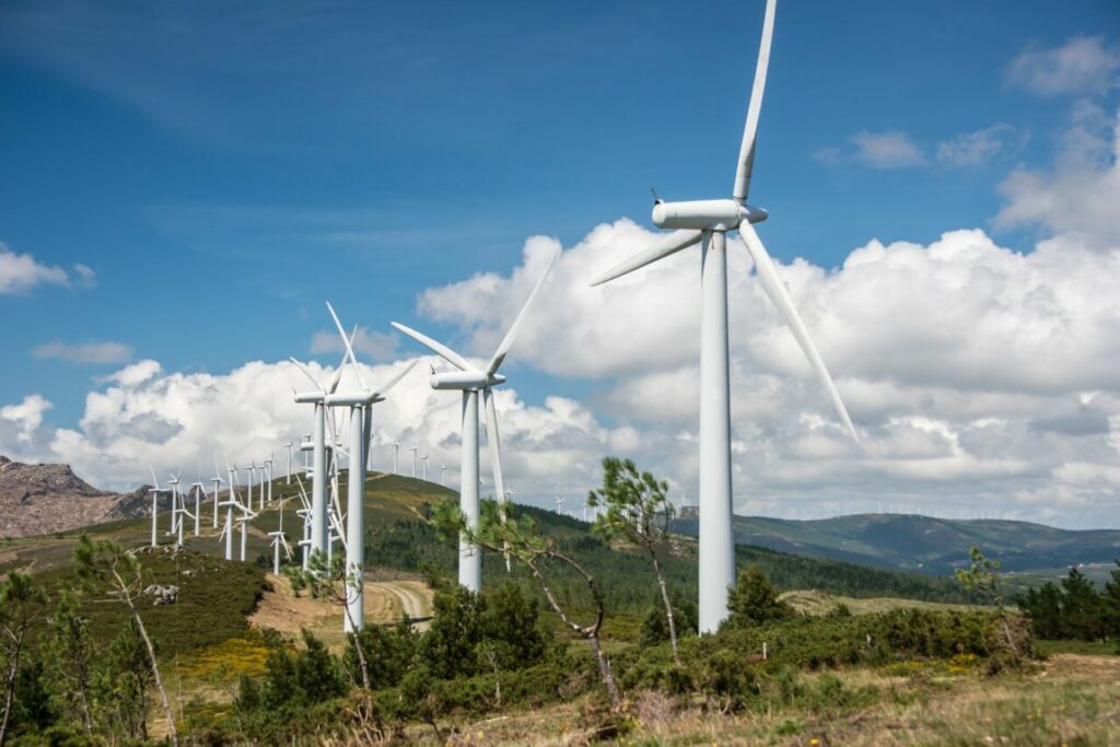 energia-eoliana-compenseaza-oprirea-cernavoda