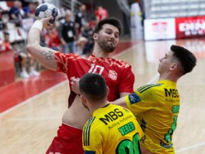 dinamo,-la-un-pas-sa-si-piarda-marea-vedeta