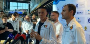 david-popovici-a-vorbit-raspicat-despre-bataia-de-joc-la-care-romania-si-a-supus-sportivii-campioni,-neplatindu-i-de-2-ani