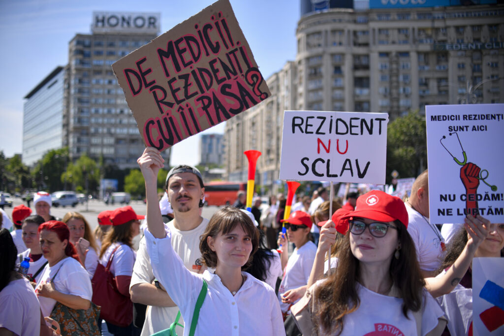 federatia-solidaritatea-sanitara-pune-proiectul-legii-salarizarii-la-dispozitia-angajatilor:-isi-pot-calcula-noile-venituri-si-pot-spune-daca-sunt-multumiti-sau-nu