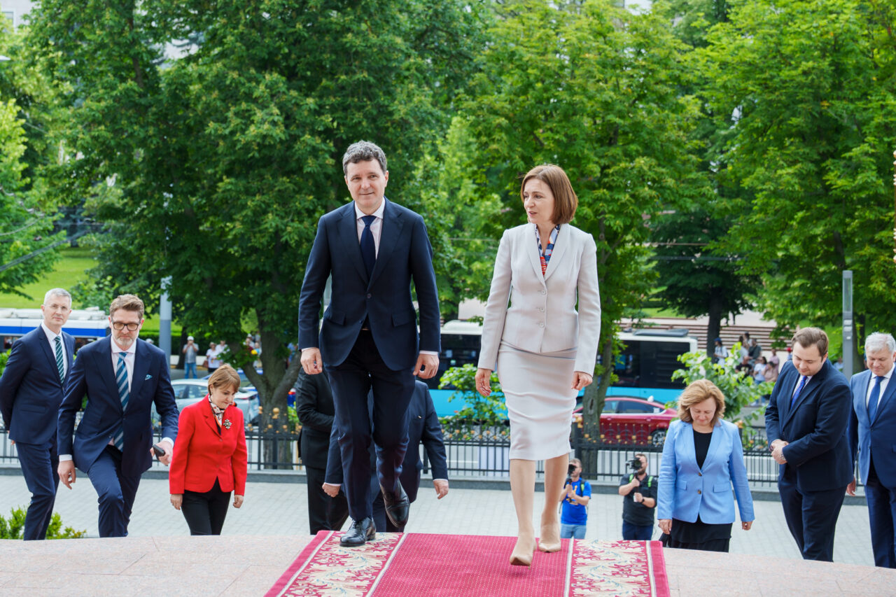 nicusor-dan-merge-la-chisinau-de-ziua-republicii-moldova
