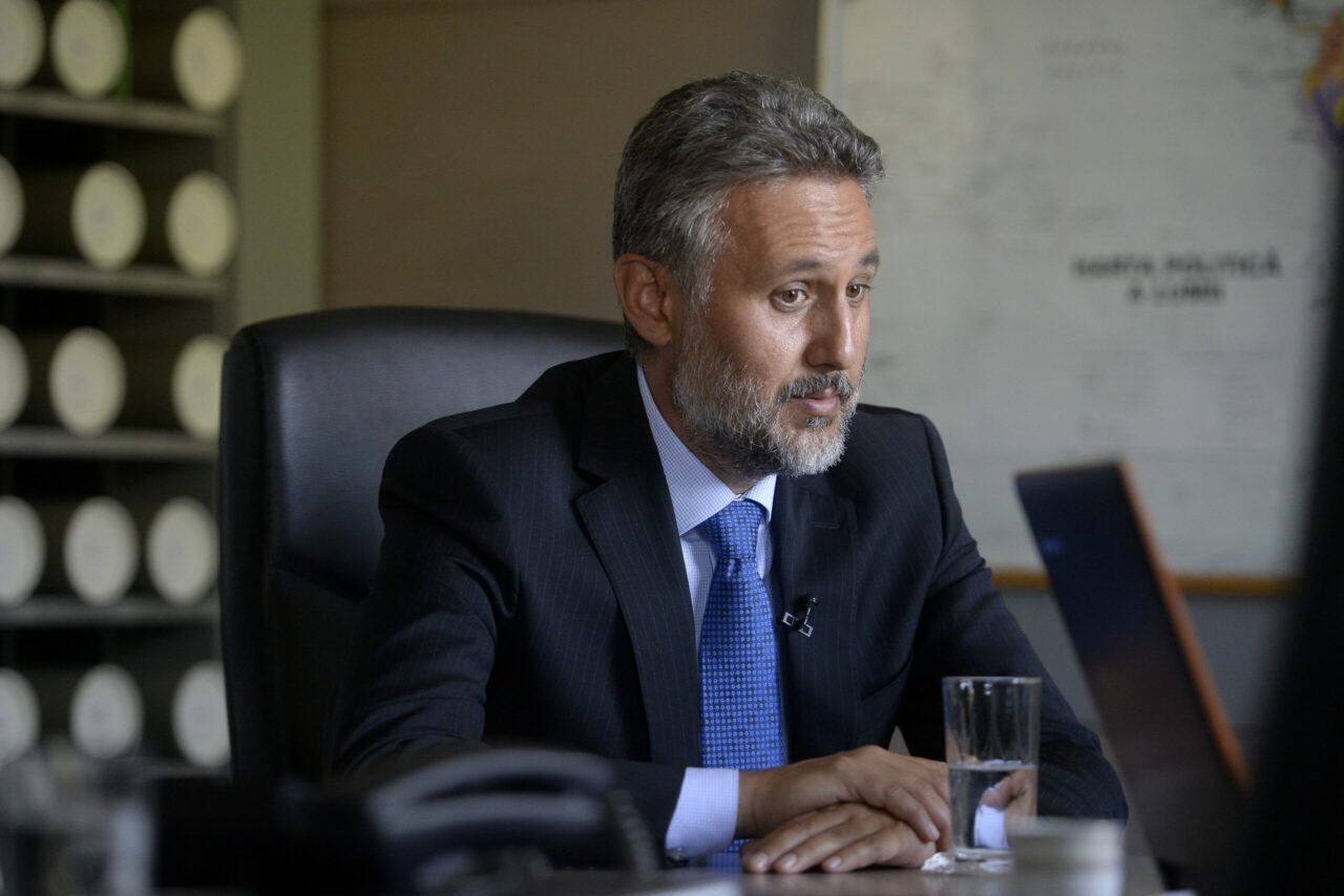 nicusor-dan-il-trimite-pe-marius-lazurca-la-intalnirea-comandamentului-militar-al-nato