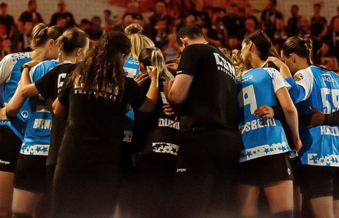 sanctiune-record-in-handbal-pentru-perechea-care-a-oficiat-csm-bucuresti-–-gloria-bistrita-din-supercupa-romaniei