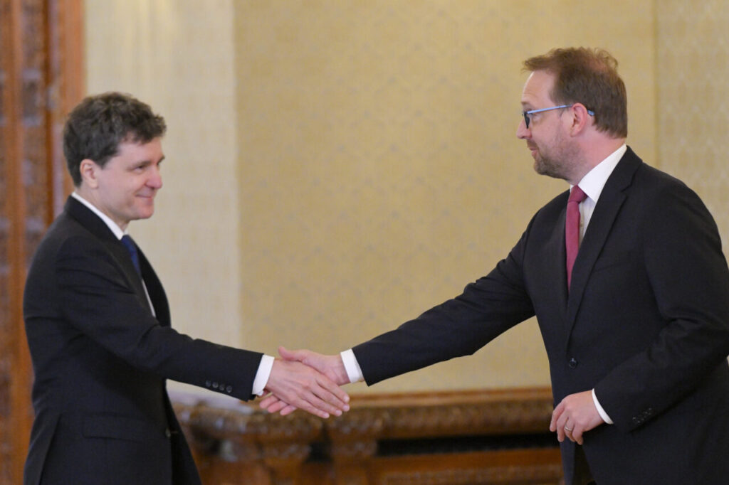 nicusor-dan-promulga-legea-ani.-fritz-ramane-fara-mandat