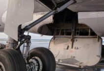 un-miros-insuportabil-si-o-descoperire-macabra-pe-aeroport:-cadavrul-unui-tanar,-gasit-in-compartimentul-rotii-unui-avion-venit-din-tokyo
