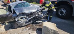 accident-rutier-in-comuna-bals!-doua-persoane-au-fost-ranite-dupa-ce-un-autoturism-a-intrat-intr-un-cap-de-pod