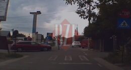 imagini-video-de-impact!-accident-rutier-aproape-de-hotel-capitol.-un-tanar-aflat-pe-trotineta-a-fost-izbit-in-plin-de-un-autoturism-–-exclusiv,-update