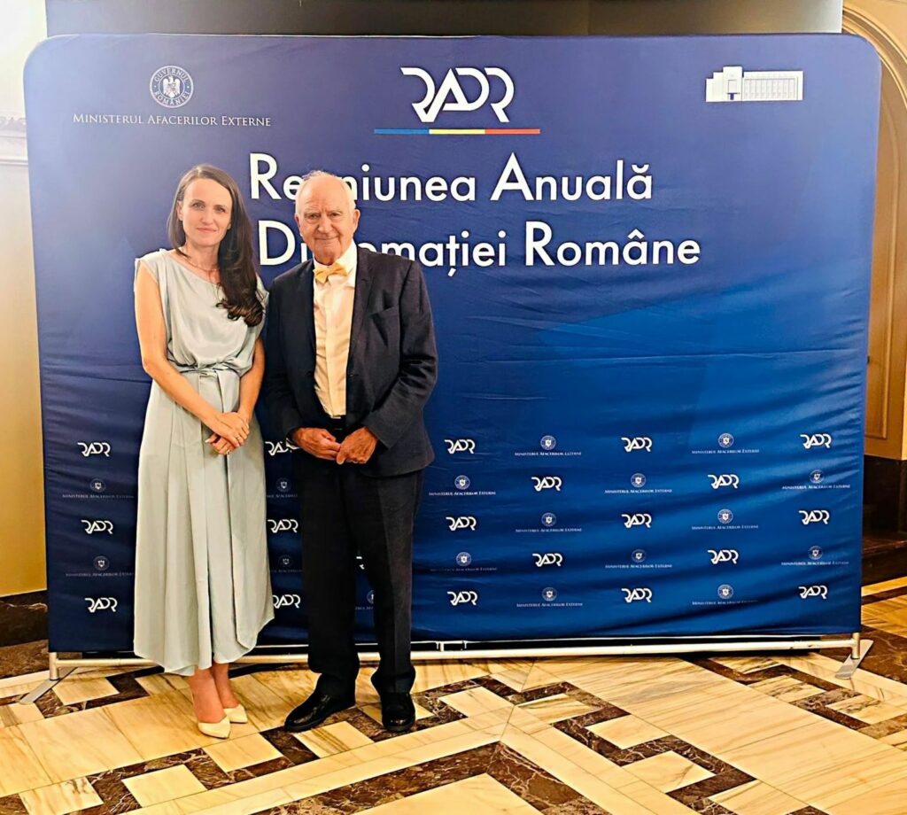 diplomatii-romani-care-sustin-democratia-si-libertatea-presei-vor-putea-primi-premiul-ratiu