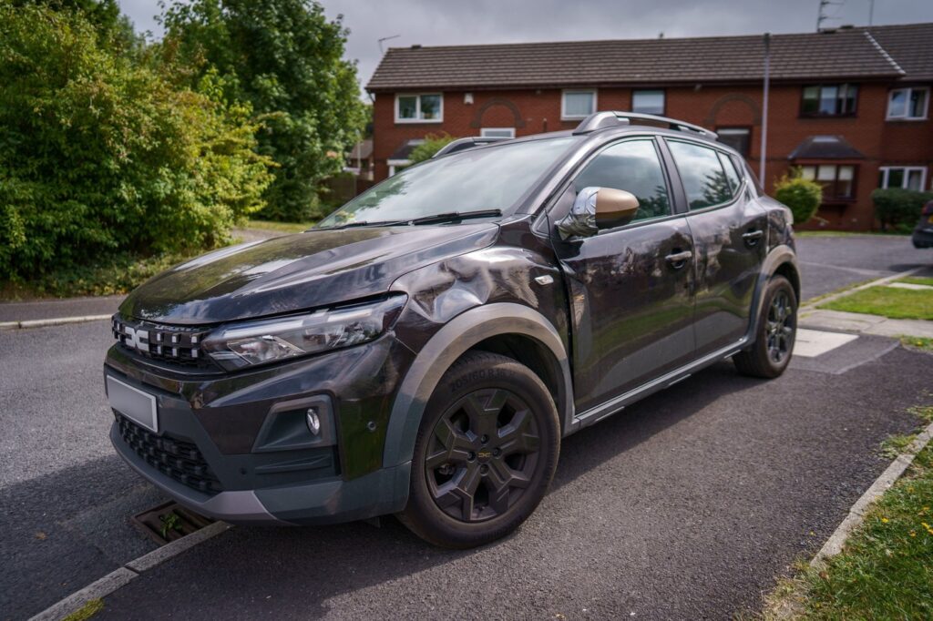 dacia-a-lovit-crunt-in-imperiul-chinezesc-al-masinilor!-anuntul-din-spania-despre-noul-sandero-hybrid