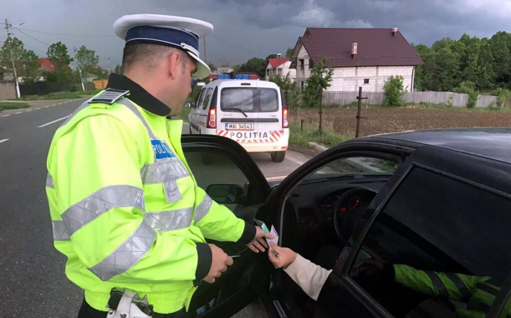 o-soferita-in-varsta-de-79-de-ani-a-mers-la-politie-sa-reclame-un-conflict,-dar-s-a-ales-cu-o-condamnare.-ce-le-a-atras-atentia-politistilor