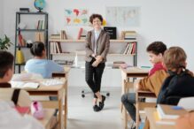 incepe-scoala-structura-anului-scolar-2026-2027.-o-noua-programa-pentru-elevii-de-liceu