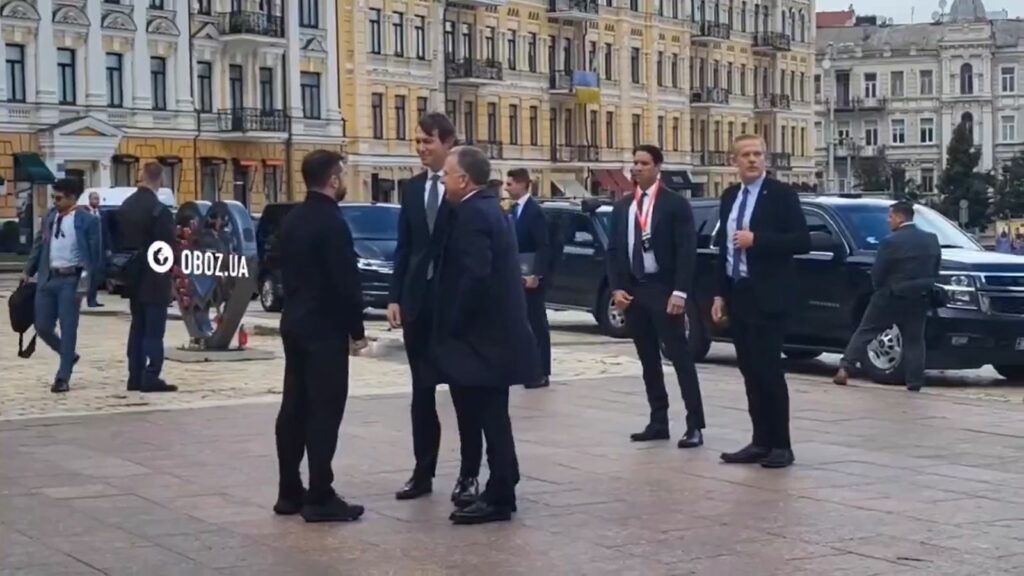 emisarii-lui-trump-au-ajuns-la-kiev-direct-dupa-negocierile-cu-putin.-zelenski:-vrem-sa-aducem-mai-aproape-sfarsitul-razboiului