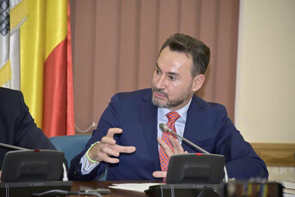 falca,-despre-guvern-cu-psd:-agresorul-nu-poate-sa-stea-in-acelasi-pat,-in-acelasi-loc,-cu-victima.-presedintele-sa-faca-noi-consultari