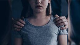 condamnati-dupa-ce-au-convins-doua-minore-sa-se-prostitueze!-tinerele-au-avut-zeci-de-clienti