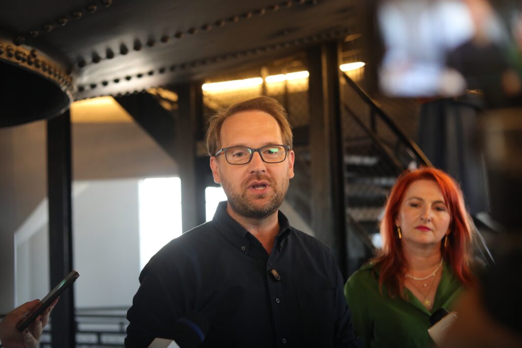 dominic-fritz-cere-alegeri-anticipate-pentru-iesirea-din-criza-politica:-cea-mai-legitima-solutie,-sa-punem-din-nou-decizia-in-mainile-cetatenilor